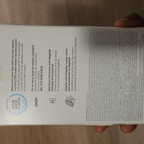 OtterBox Series Frē Waterproof Case for iPhone 14 Pro - Green - Picture 2 of 6